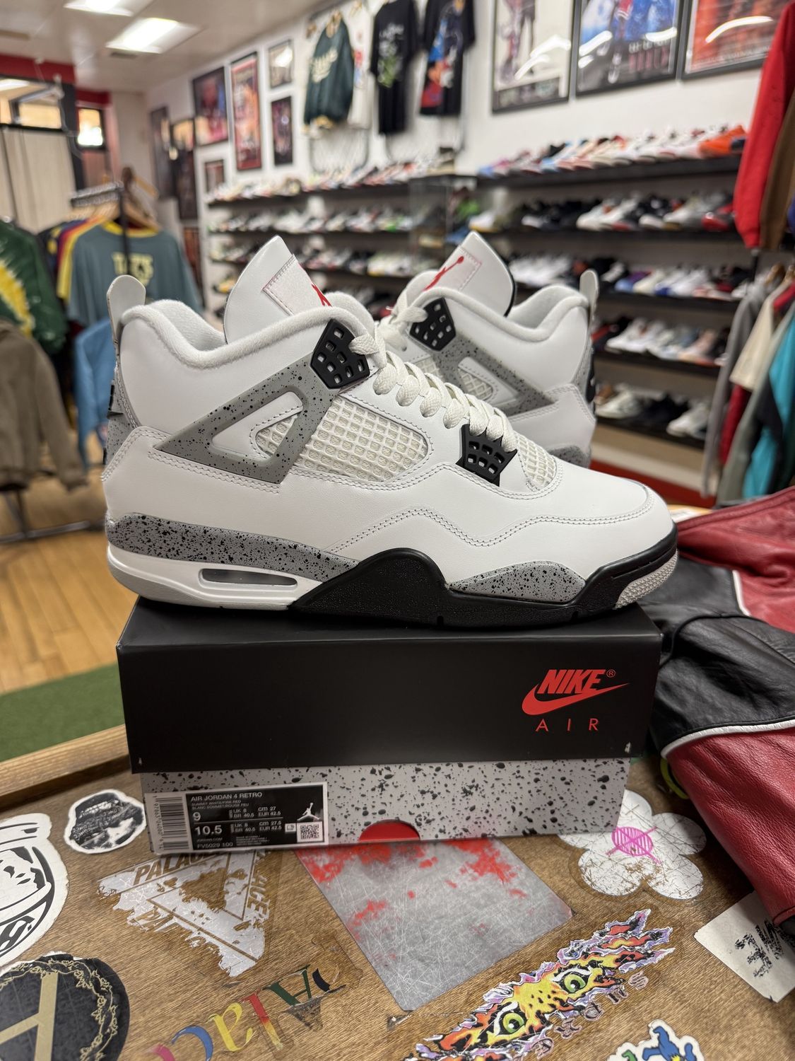 Jordan 4 Retro White Cement (2025) Size 9 (TRIED ON)
