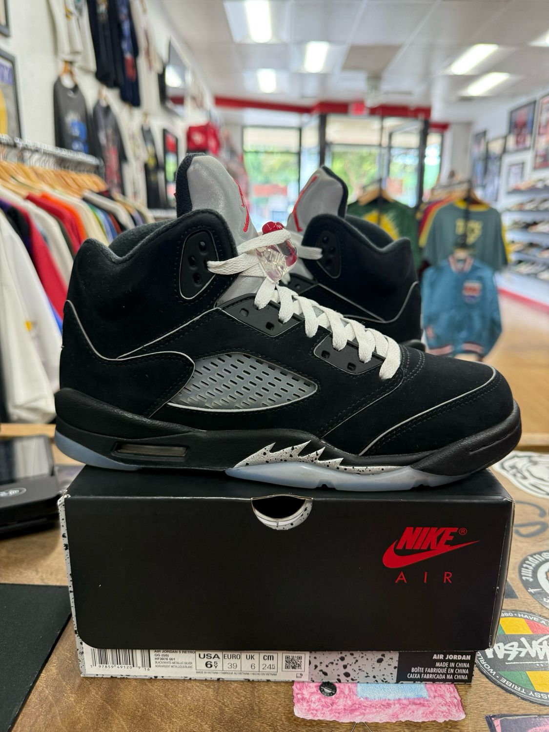 Lightly Worn Jordan 5 Retro OG Black Metallic Reimagined (GS) Size 6.5Y