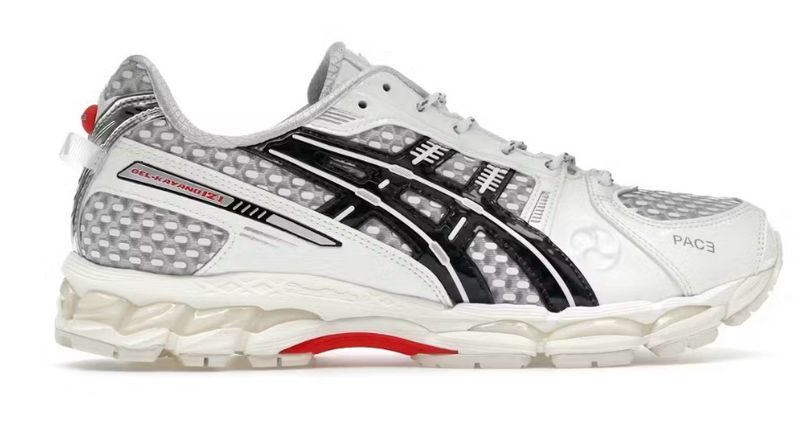 DS ASICS Gel-Kayano 12.1 PACE Cream Black Size 10