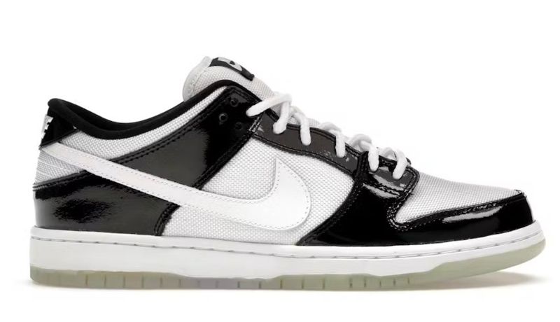 DS Nike SB Dunk Low Concord Size 9