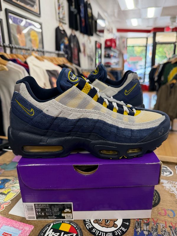 Nike Air Max 95 SB Eric Koston Obsidian Speed Yellow Size 10 (Lightly Worn)