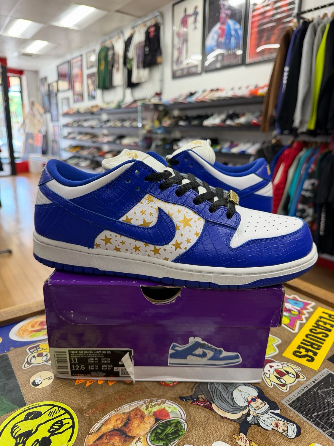 Nike SB Dunk Low Supreme Stars Hyper Royal (2021) Size 11 (WORN), Size: 11