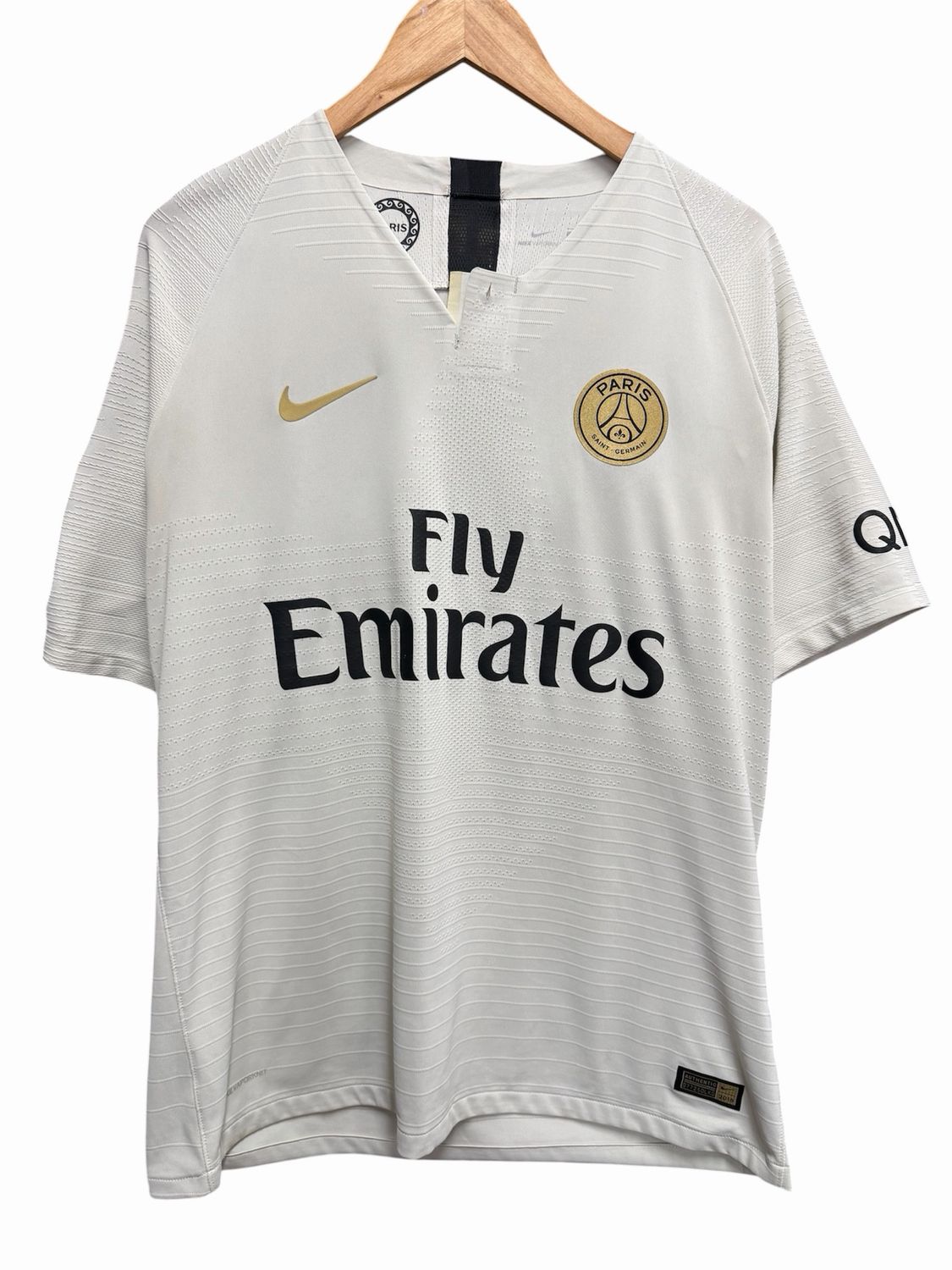 PSG 2018/19 Mbappe #7 Nike Authentic Match Kit Size L (WORN)