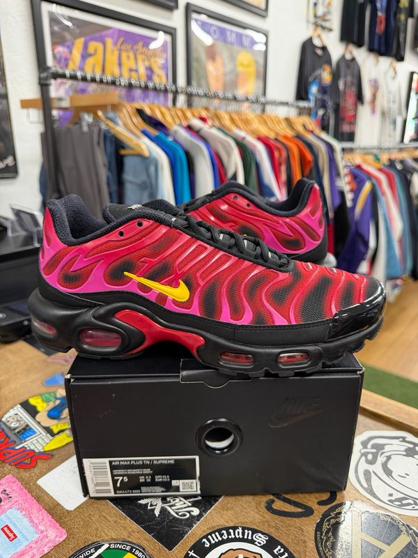 Nike Air Max Plus Supreme University Red Size 7.5 (WORN)