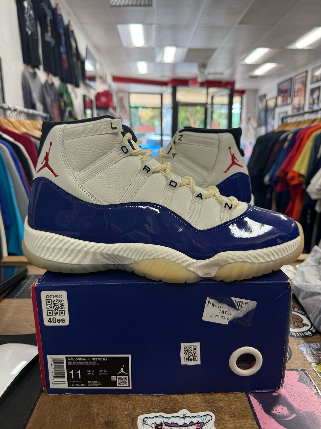 Pre Owned Jordan 11 Retro Rare Air Size 11
