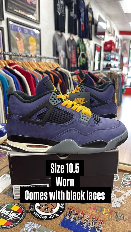 Jordan 4 Retro Lakers Size 10.5 (WORN)