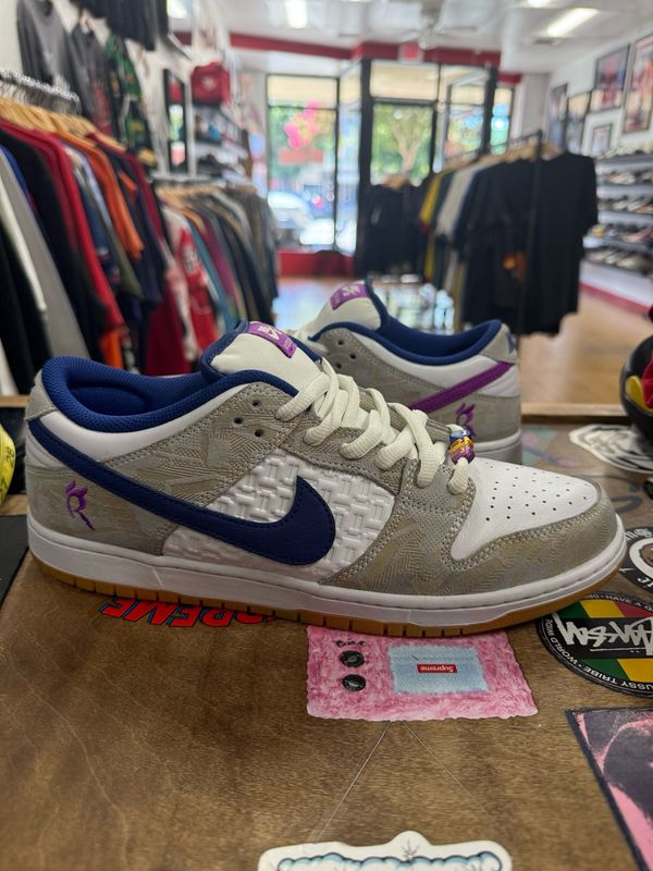 Pre Owned Nike SB Dunk Low Rayssa Leal Size 11 *NO BOX*