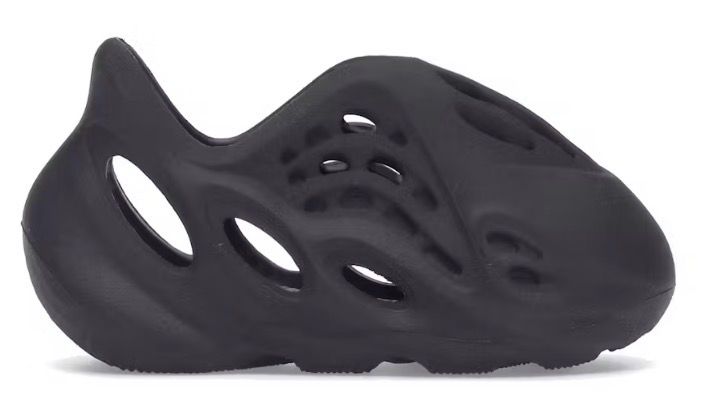 DS Adidas Yeezy Foam RNR Onyx (Infants) Size 3K