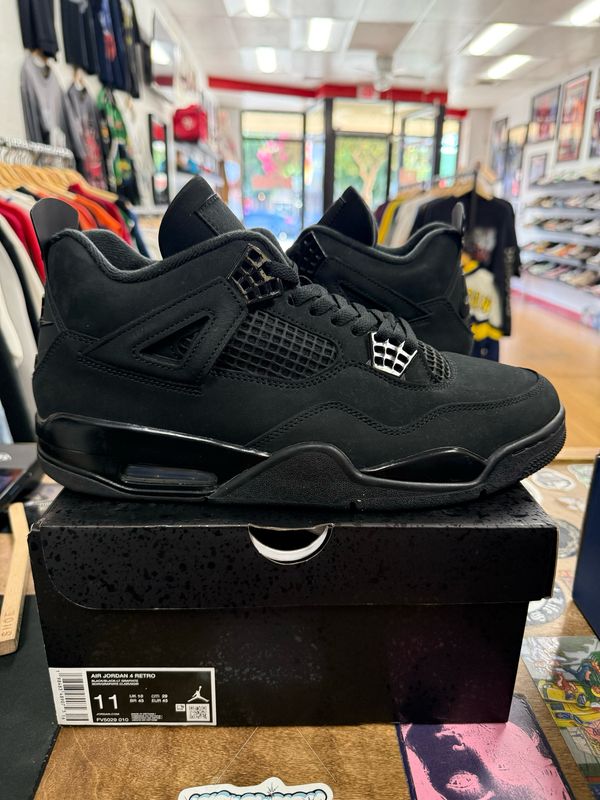 Pre Owned Jordan 4 Retro Black Cat (2025) Size 11