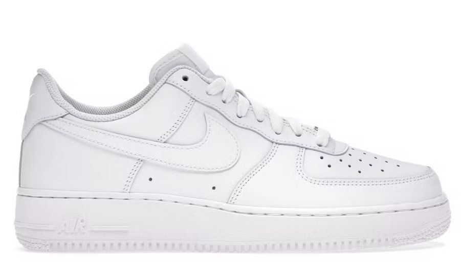 DS Nike Air Force 1 Low '07 White Size 9.5