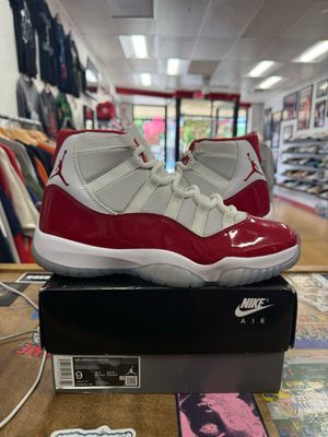 Jordan 11 Retro Cherry (2022) Size 9 (Worn)