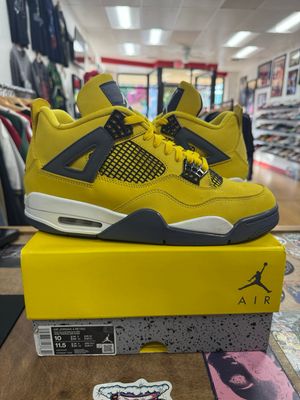 Pre Owned Jordan 4 Retro Lightning (2021) Size 10