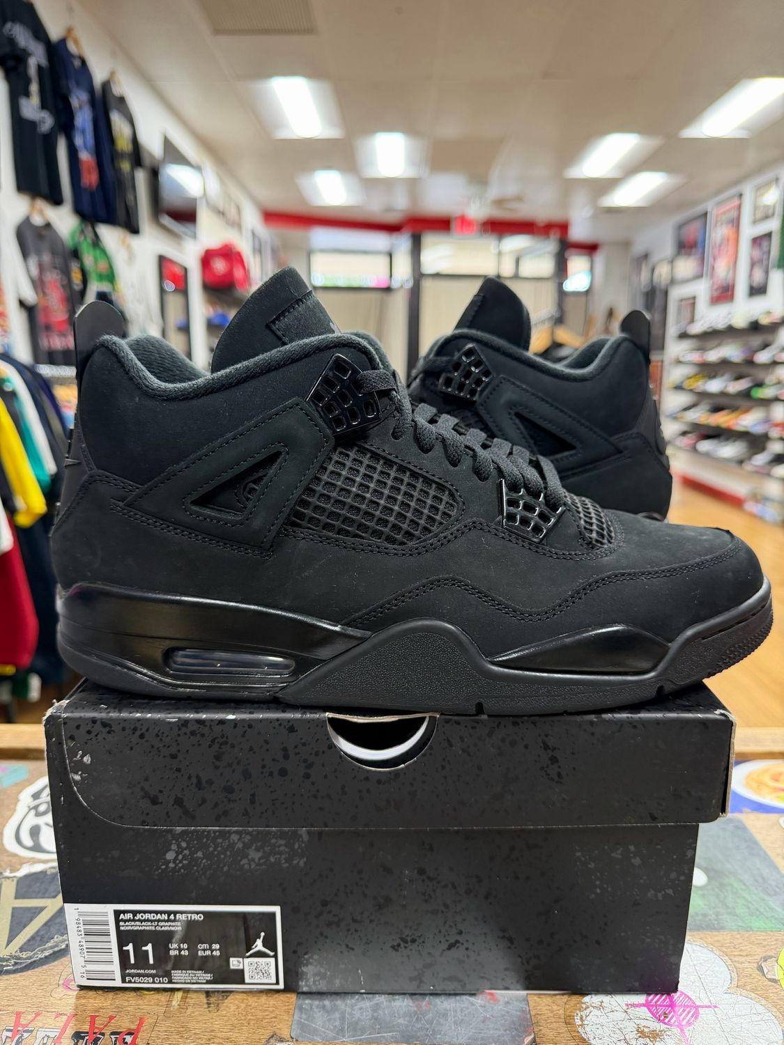 Pre-Owned Jordan 4 Retro Black Cat (2025) Size 11