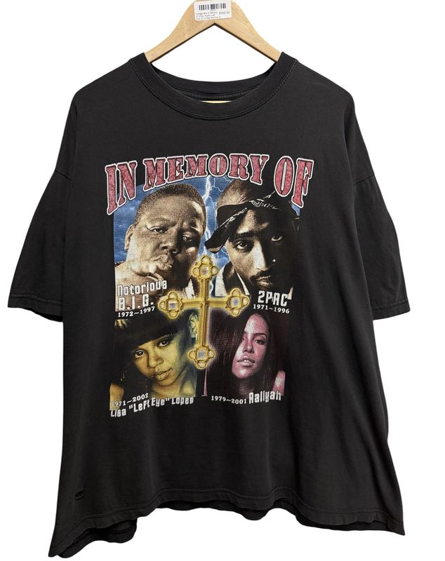 Vintage 90's In Memory Of 2Pac, Aliyah, Left Eye, B.I.G Rap Tee Size XL