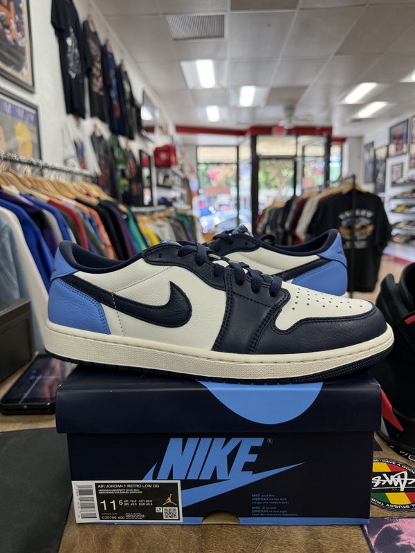 Pre Owned Jordan 1 Low OG Obsidian UNC Size 11.5