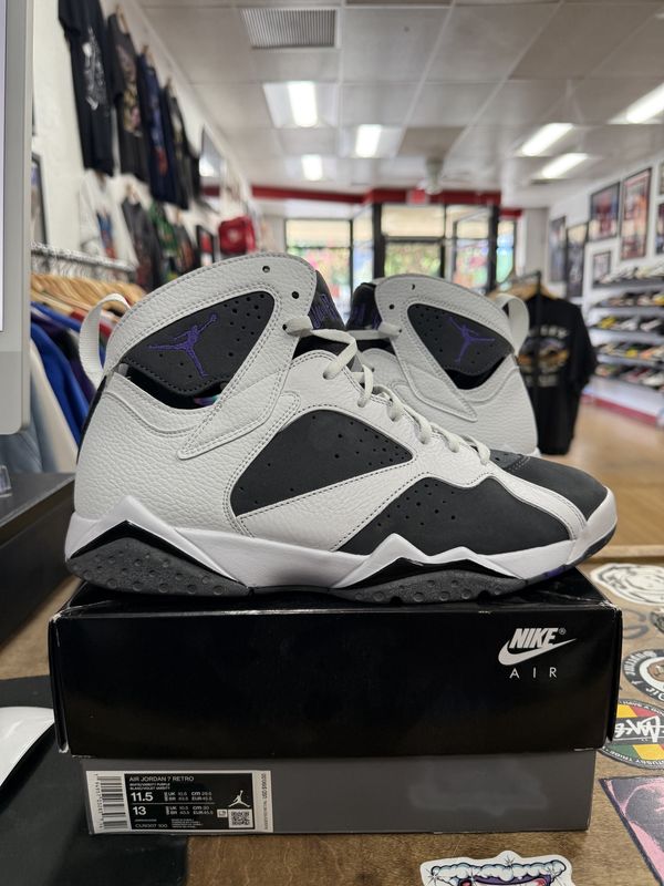 Pre Owned Jordan 7 Retro Flint (2021) Size 11.5