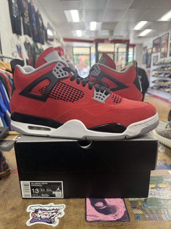 Pre Owned Jordan 4 Retro Toro Bravo (2026) Size 13