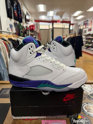 Jordan 5 Retro Grape (2025) Size 10 (Lightly Worn)