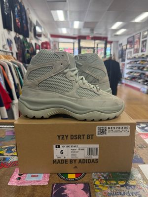 Pre Owned adidas Yeezy Desert Boot Salt Size 6