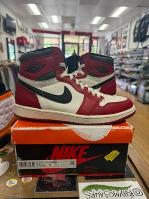 Jordan 1 Retro High OG Chicago Lost and Found Size 9 (WORN)(No Black Laces)