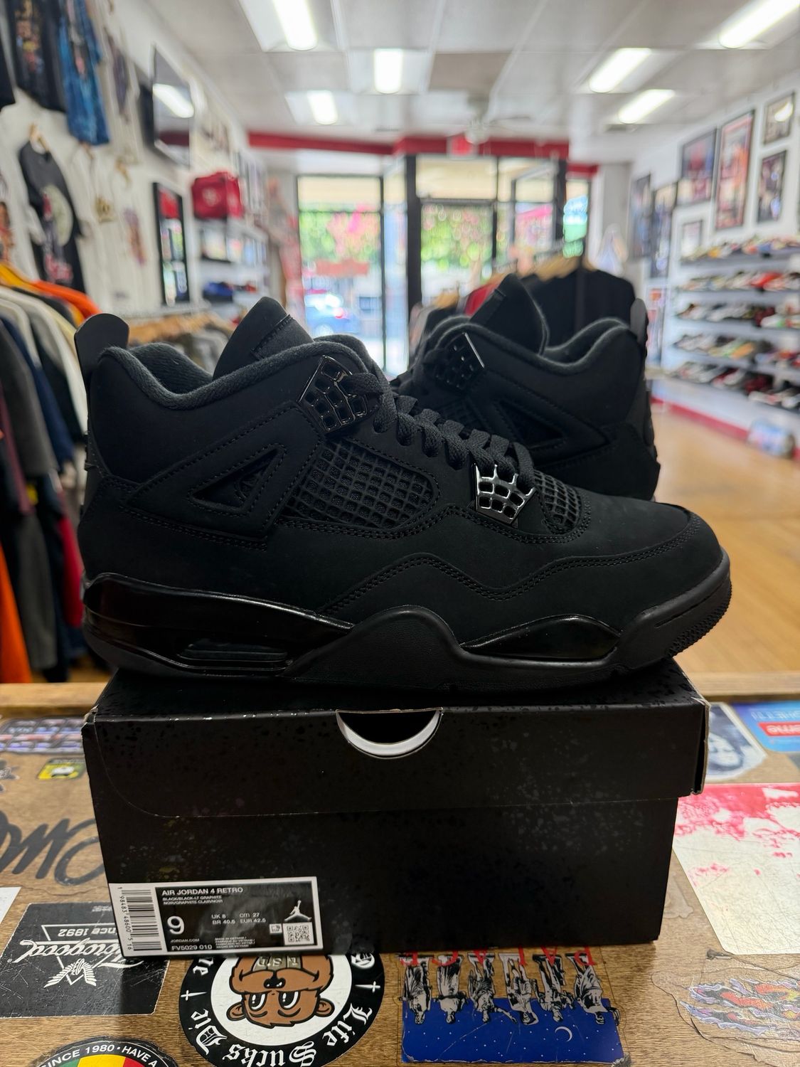 Jordan 4 Retro Black Cat (2025) Size 9 (LIGHTLY WORN)