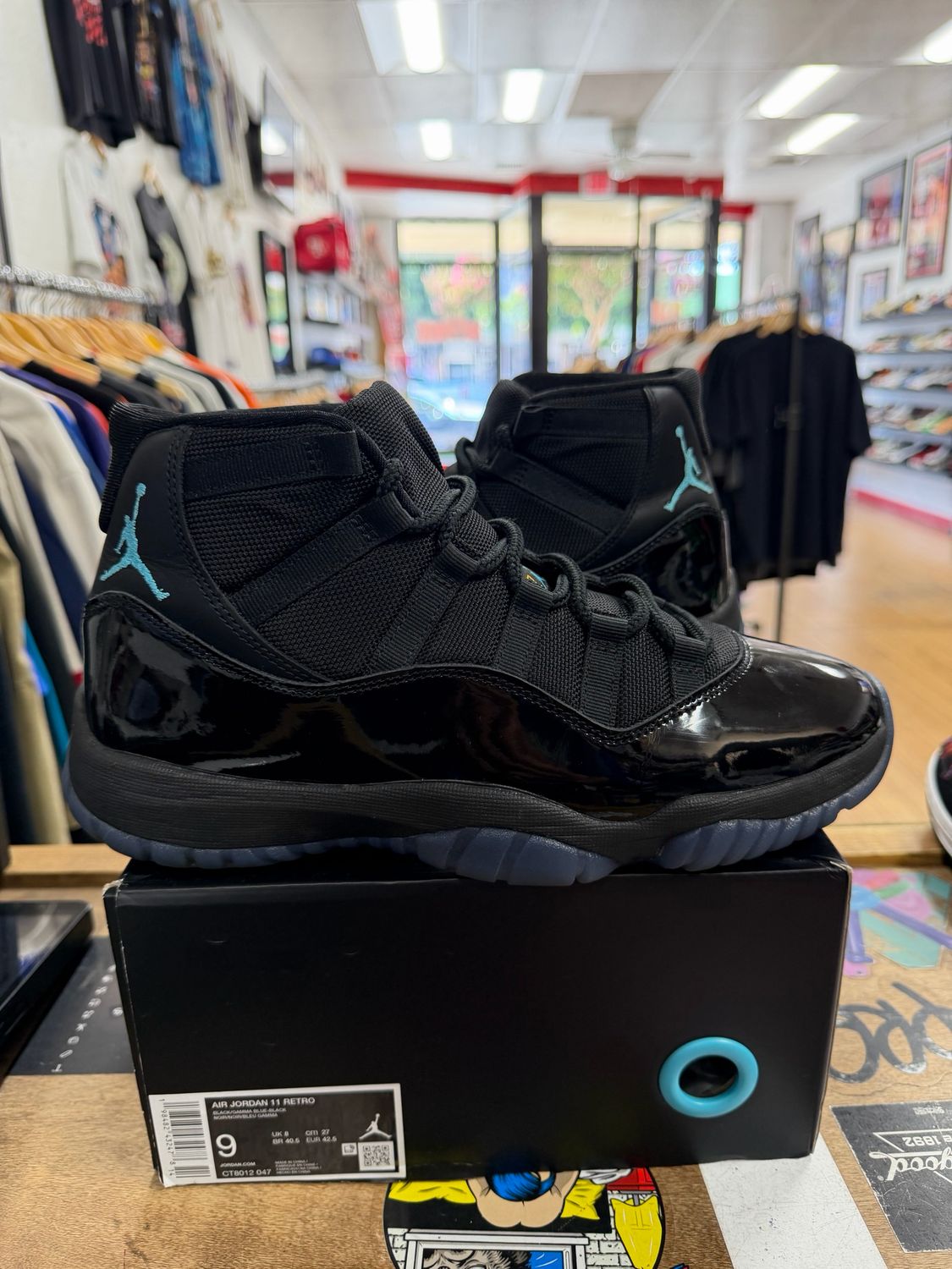 Jordan 11 Retro Gamma Blue (2025) Size 9.5 (WORN)