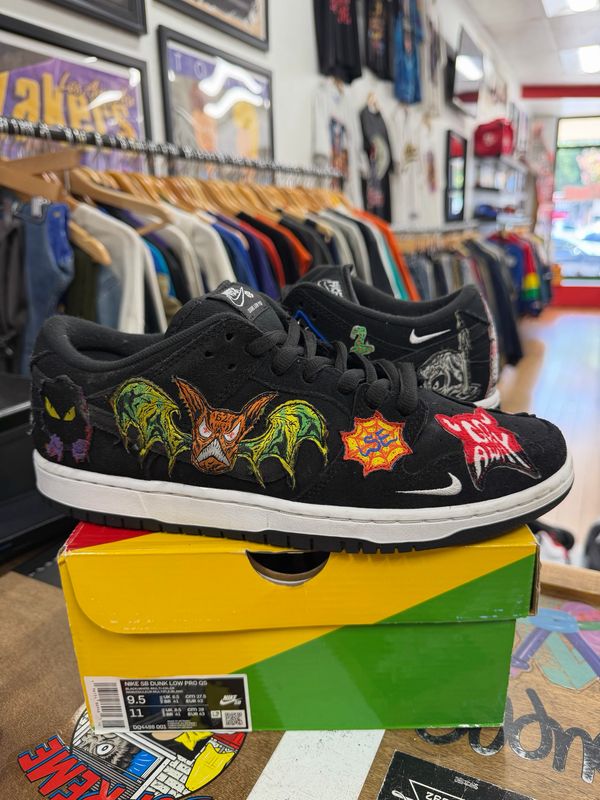Nike SB Dunk Low Pro QS Neckface size 9.5 (WORN)
