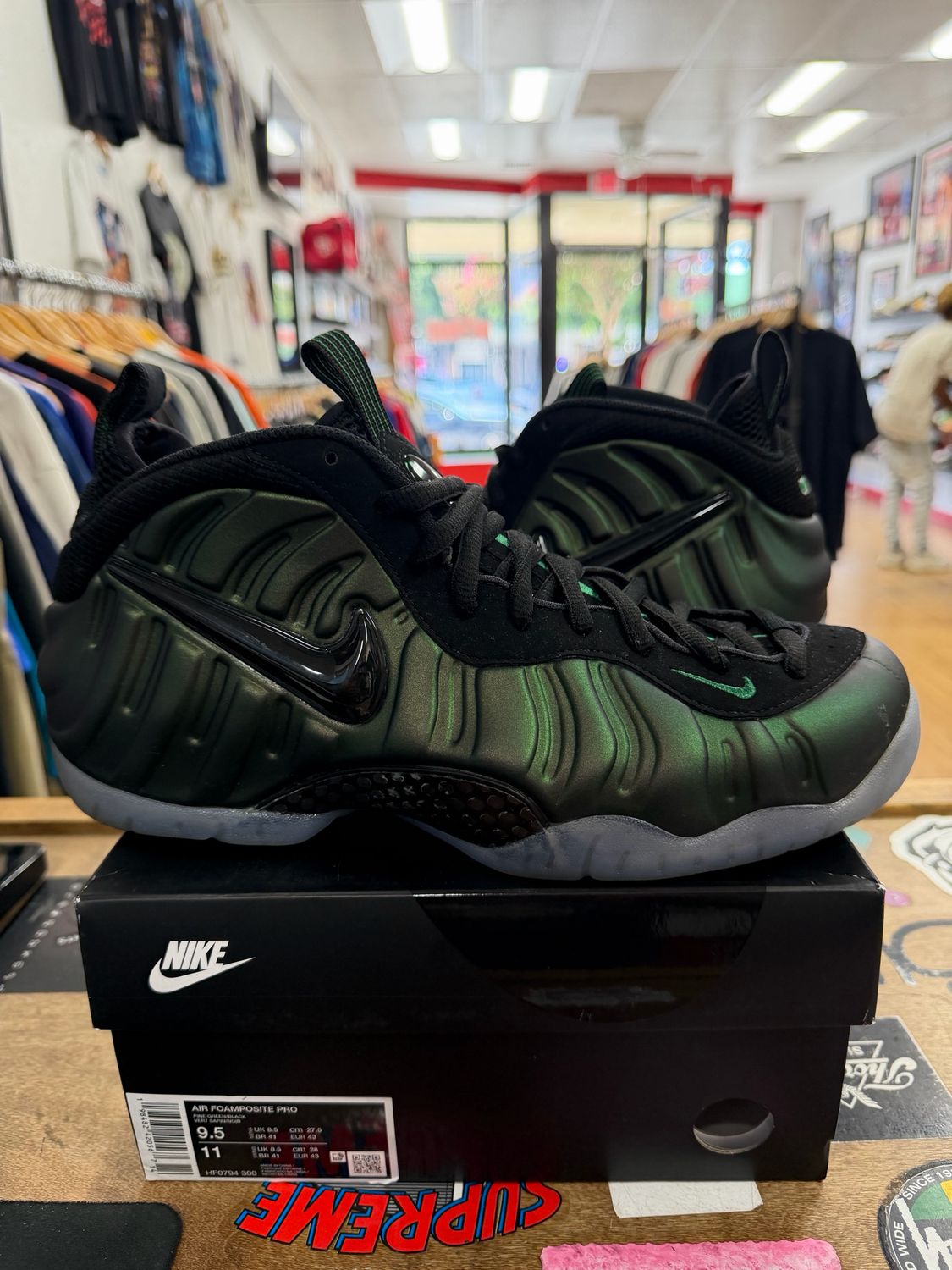 Nike Air Foamposite Pro Pine Green (2025) Size 9.5 (Lightly Worn)