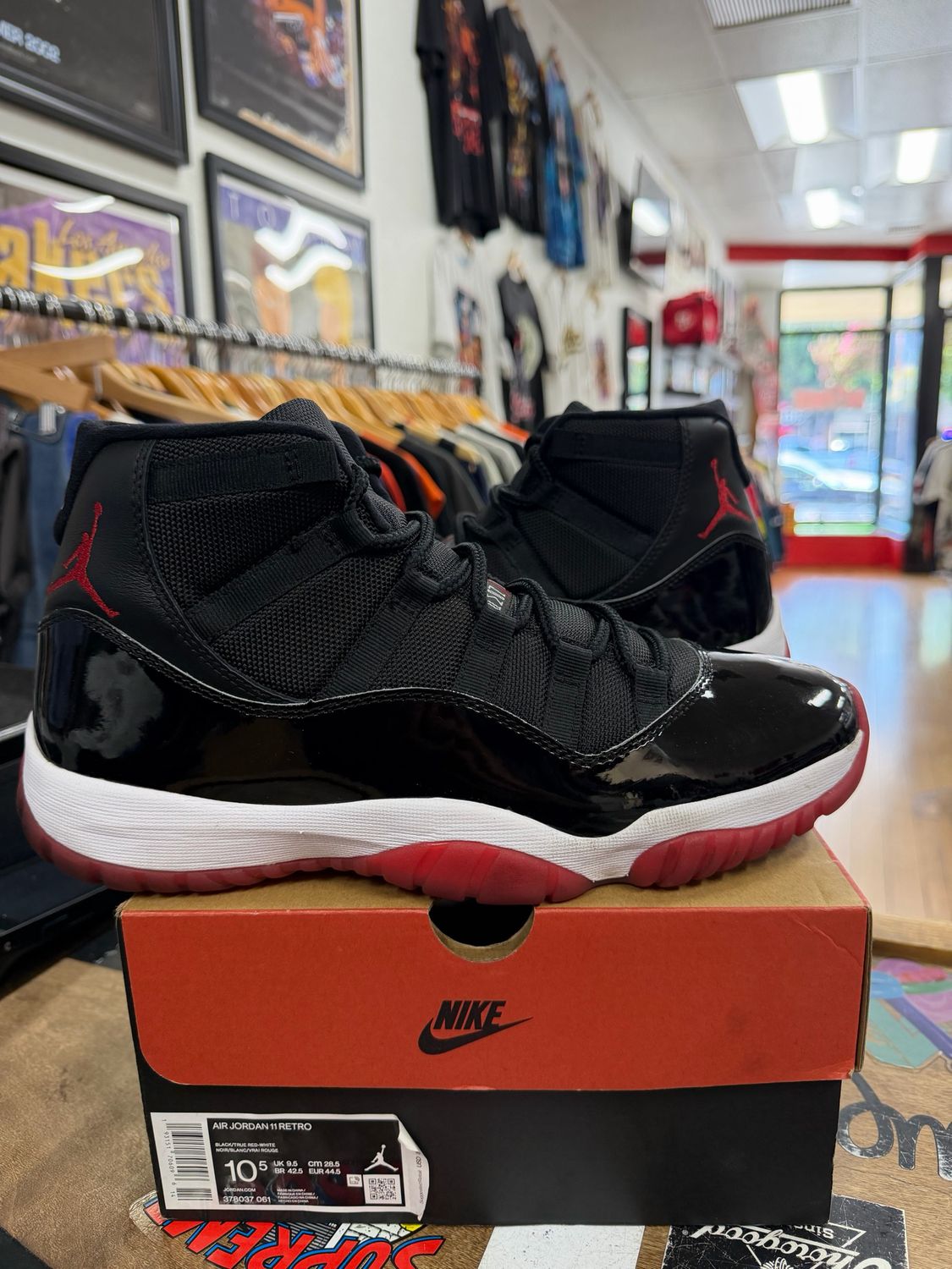 Jordan 11 Retro Playoffs Bred (2019) Size 10.5 (WORN)