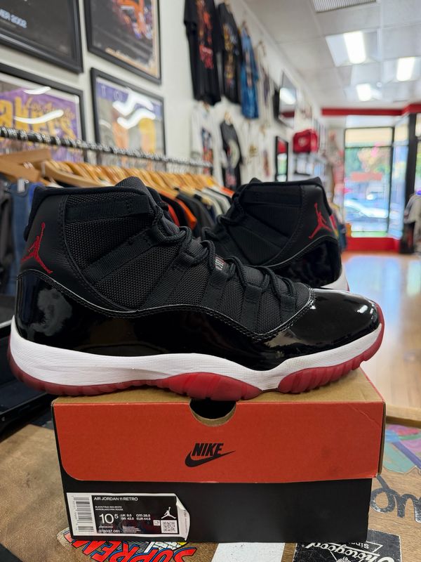 Jordan 11 Retro Playoffs Bred (2019) Size 10.5 (WORN)