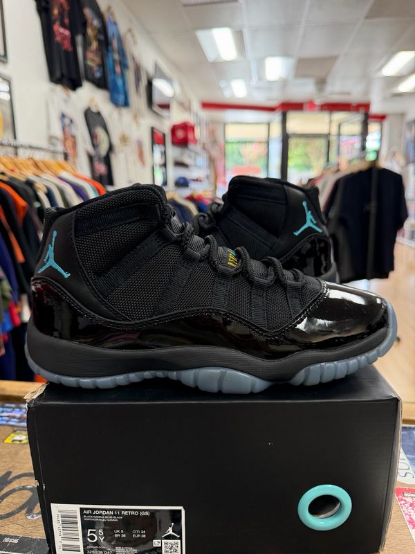 Jordan 11 Retro Gamma Blue (2025) (GS) Size 5.5Y (Worn 1x)
