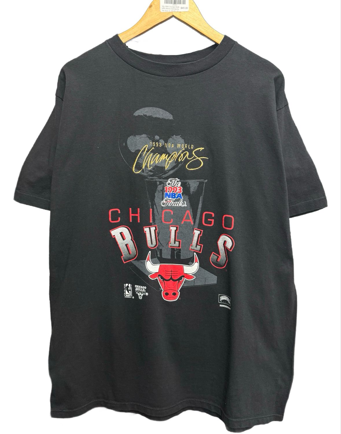 Vtg 1993 Chicago Bulls NBA World Champions Tee Size XL 22x30