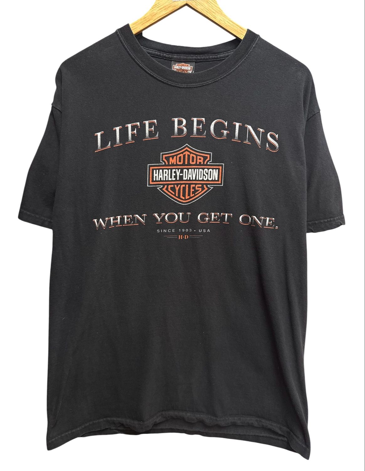 Early 00s Harley Davidson Lathrop,CA Tee Size L
