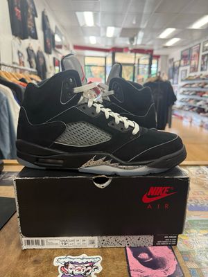 Pre Owned Jordan 5 Retro OG Black Metallic Reimagined Size 10.5