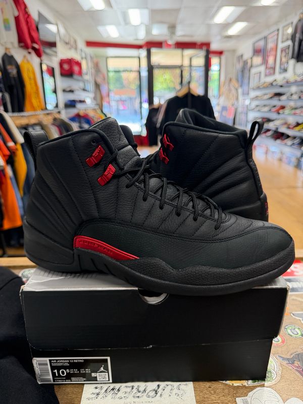 Pre Owned Jordan 12 Retro Bloodline Size 10.5