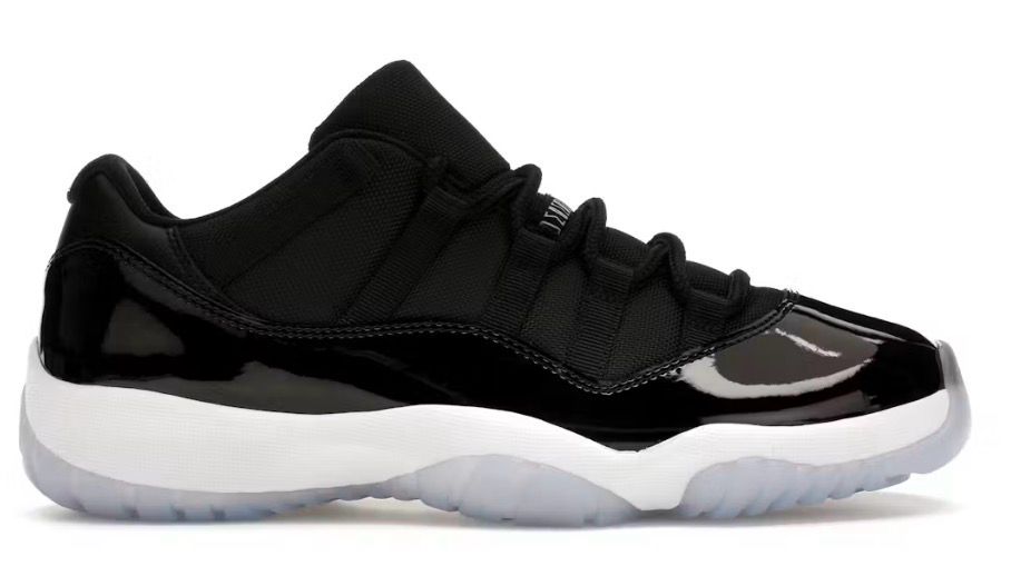 DS Jordan 11 Retro Low Space Jam Size 8