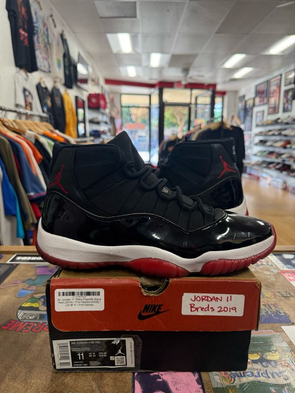 Jordan 11 Retro Playoffs Bred (2019) Size 11 (Pre-Owned)
