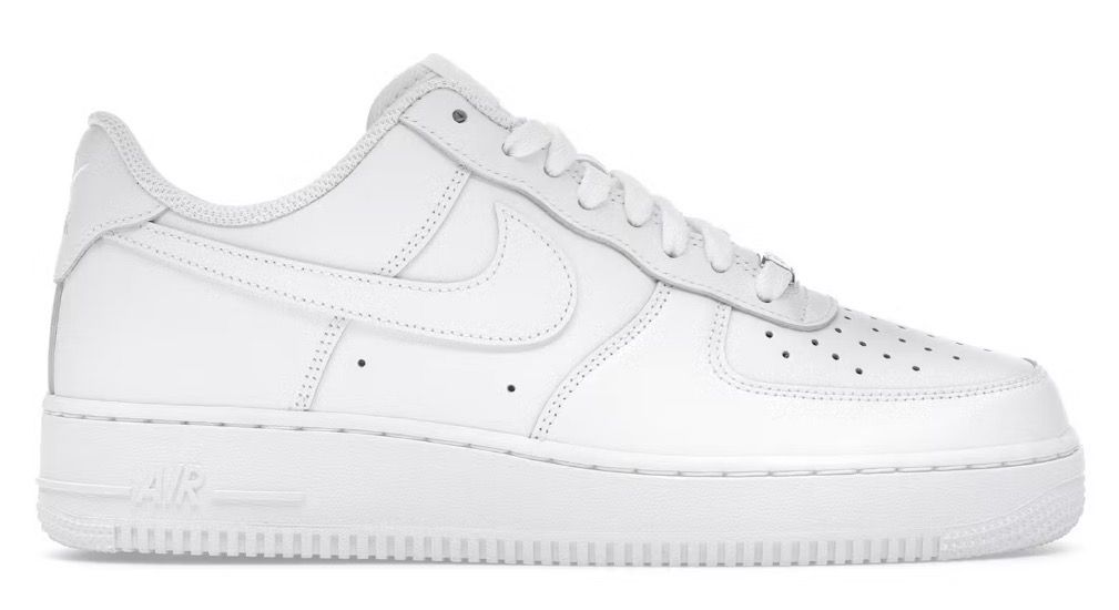 Nike Air Force 1 Low '07 White Size 9.5 NEW