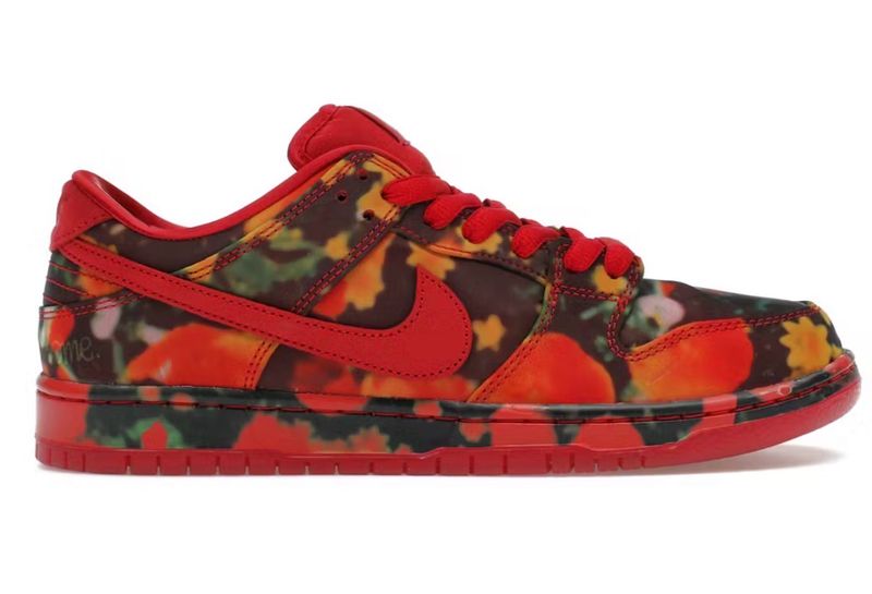 Nike SB Dunk Low The Wizard of Oz Poppy Field Size 8 (NEW)