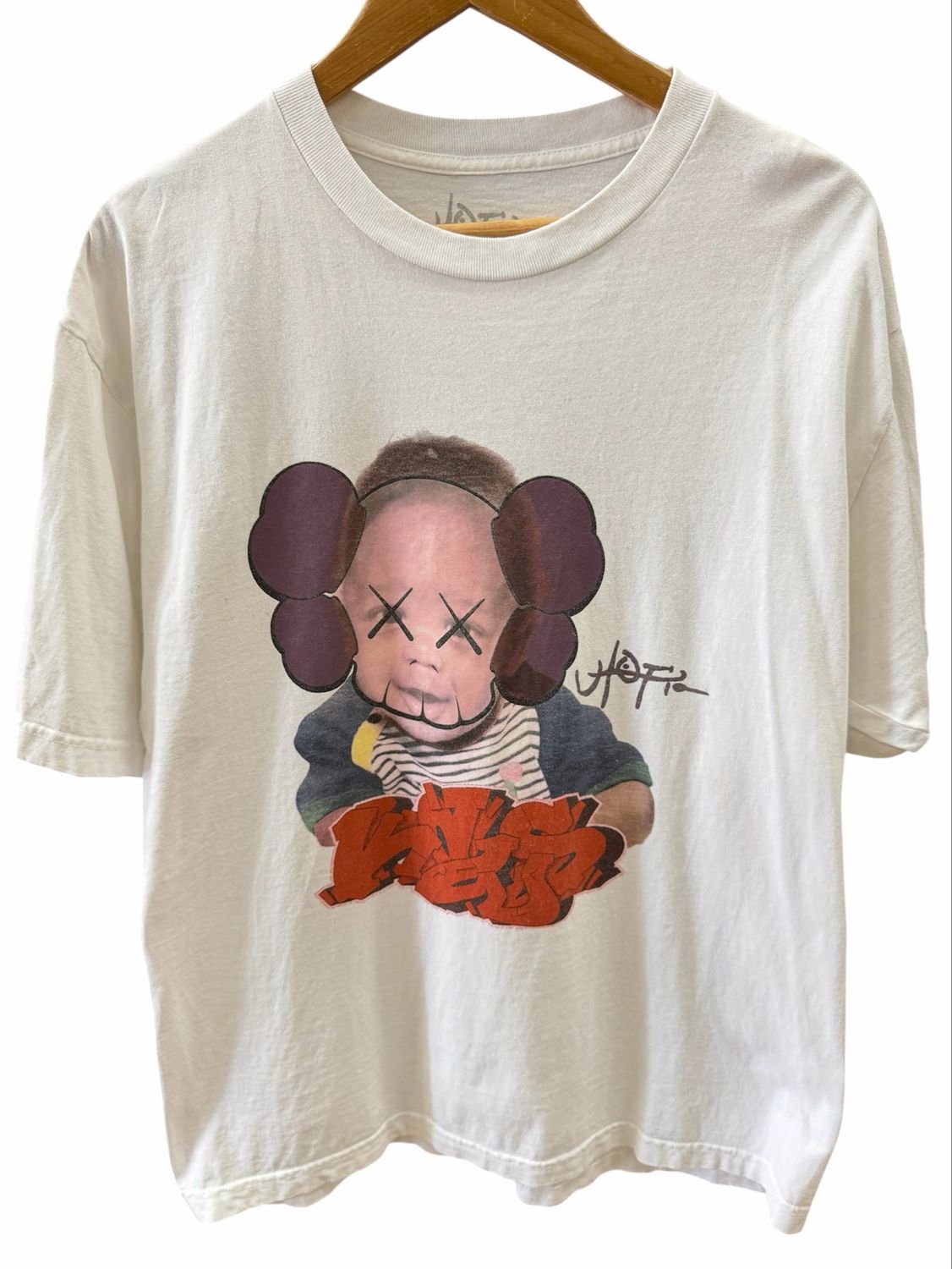 Travis Scott x Kaws x Utopia Tee Size Large