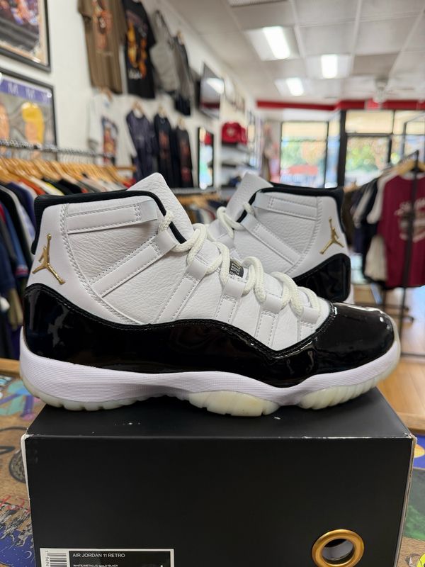 Pre Owned Jordan 11 Retro DMP Gratitude (2023) Size 8