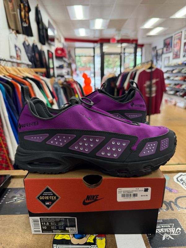 Nike Air Max Sunder Gore-Tex Bold Berry (Women's) Size 11.5W/10M (Pre-Owned)