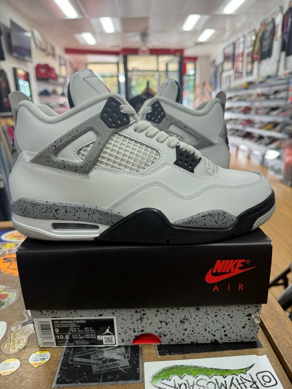 Lightly Worn Jordan 4 Retro White Cement (2025) Size 9
