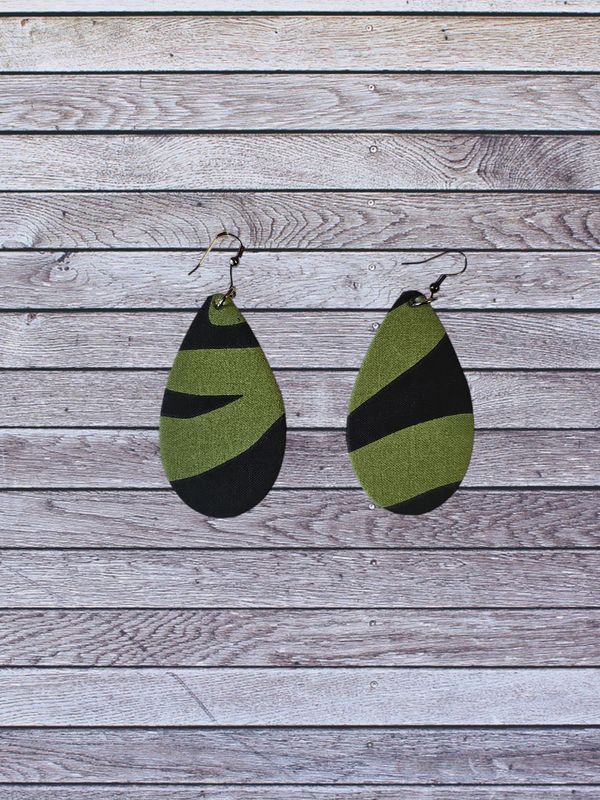 Elegant Teardrop Earrings