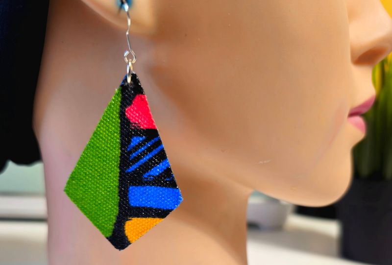 Lightweight Vibrant Earrings