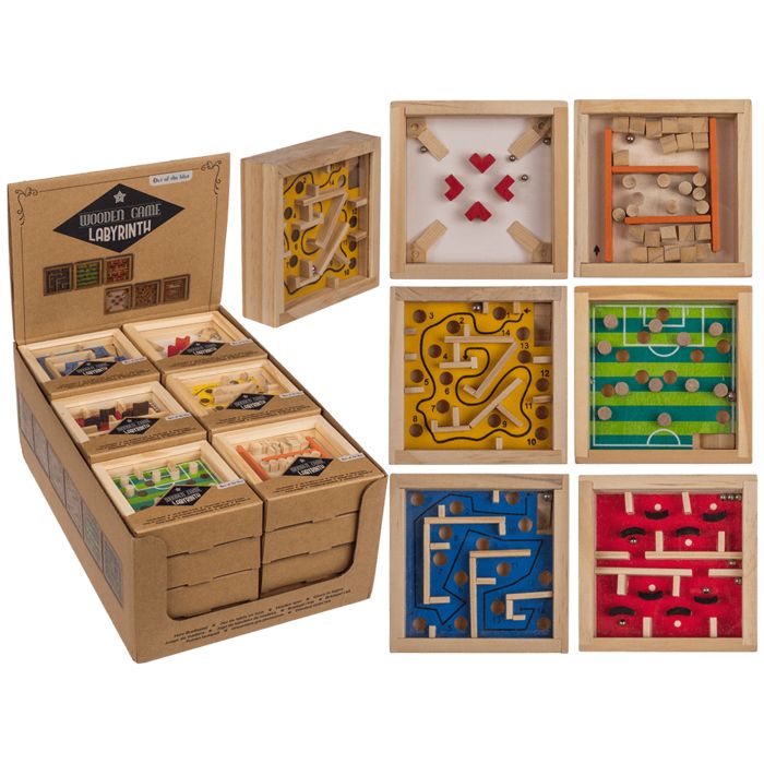 Wooden game Labyrinth