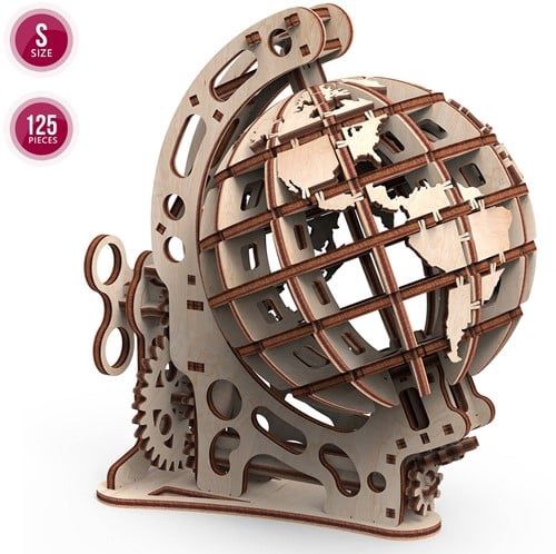 Mr. Playwood Globe (small)