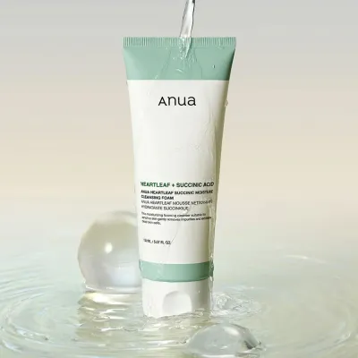 Anua Heartleaf Succunic Moisture Cleansing Foam