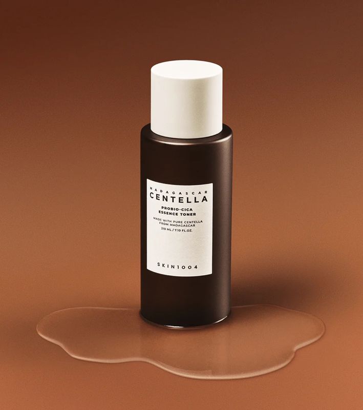 SKIN1004 - Madagascar Centella Probio-Cica Essence Toner 210ml