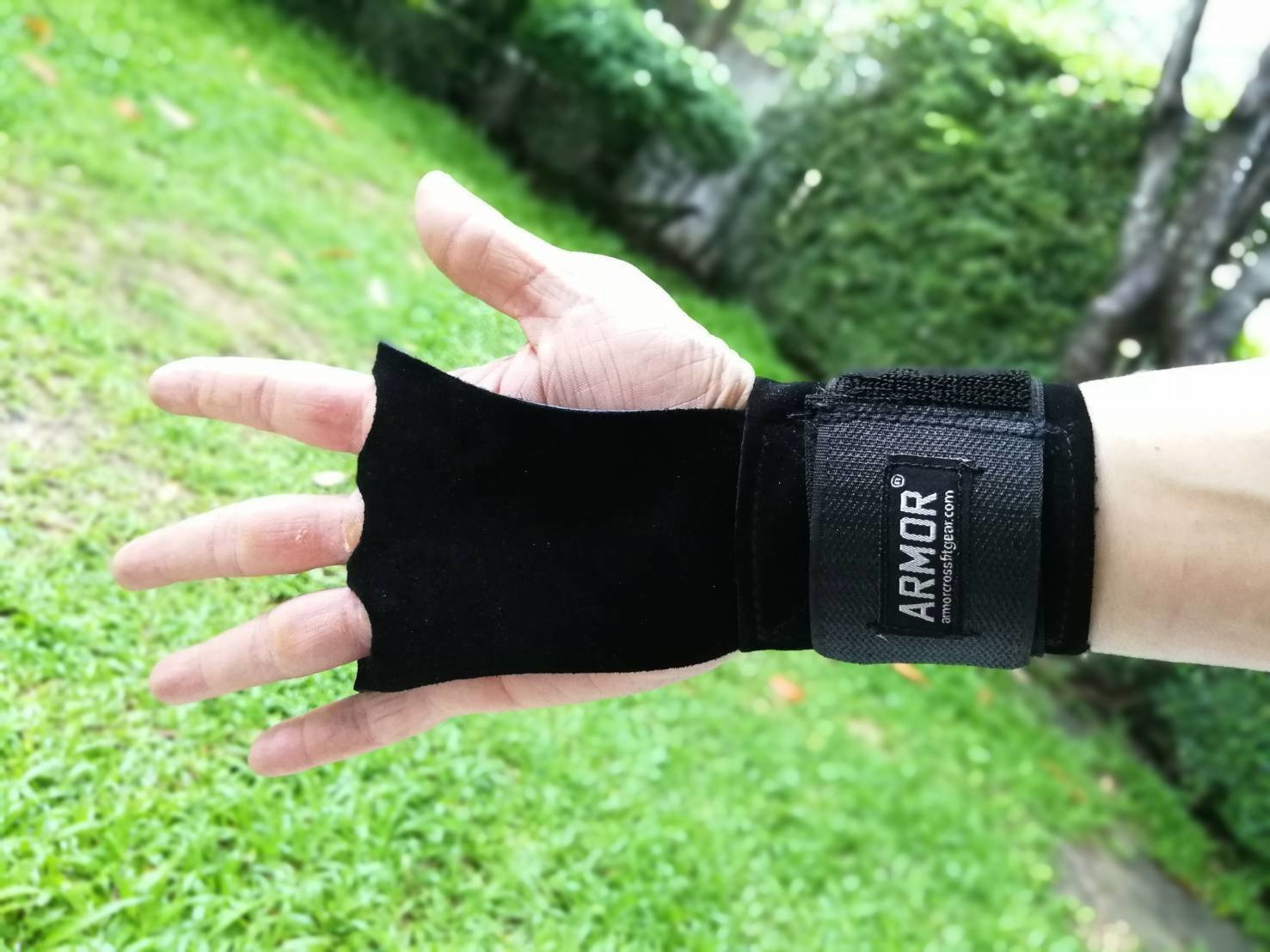 WOD LEATHER GRIP with WRIST SUPPORT